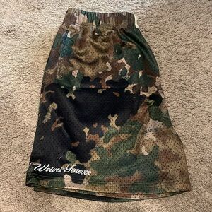 New with tags camo Darc sport shorts size Large